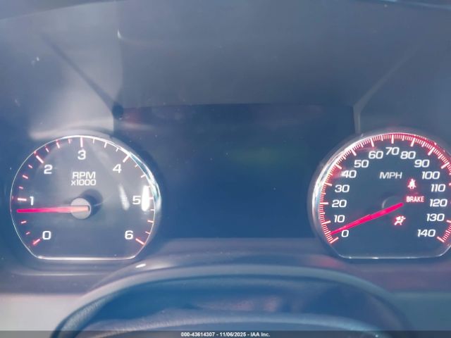 GMC Yukon Denali Image 15