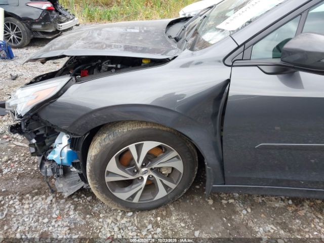 Subaru Legacy Premium Image 3