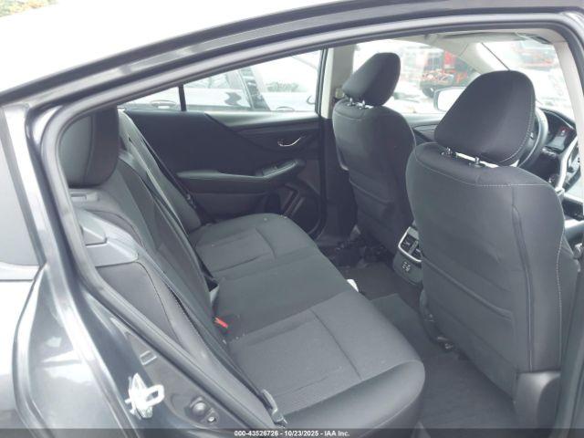 Subaru Legacy Premium Image 10