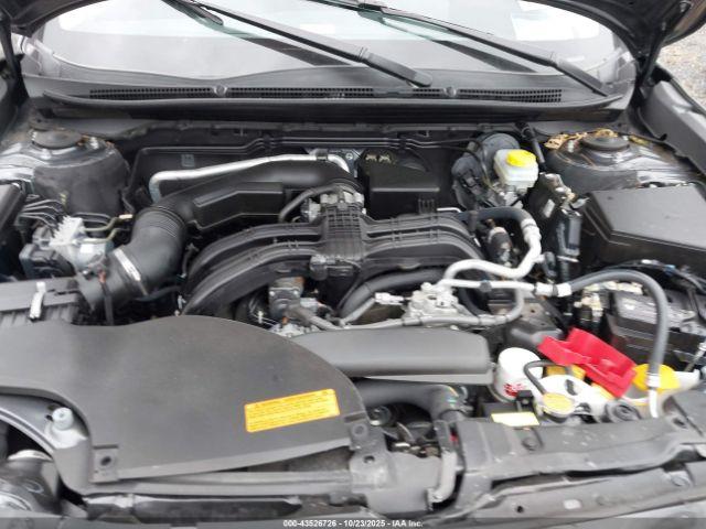 Subaru Legacy Premium Image 12