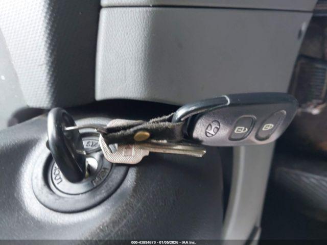 Hyundai ACCENT Se Image 10