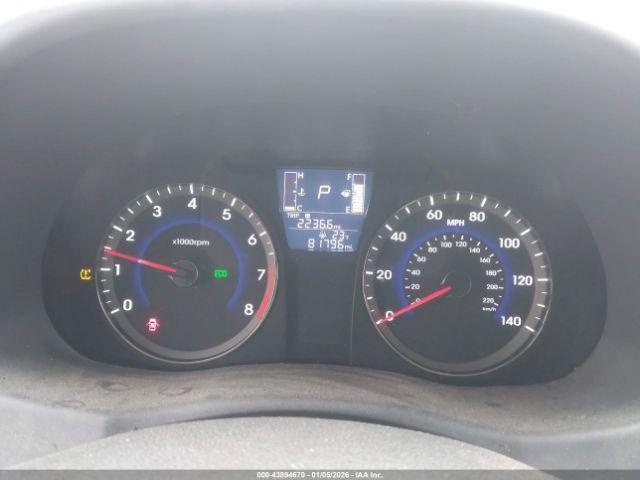 Hyundai ACCENT Se Image 13