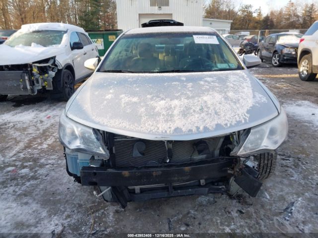 Toyota Camry Le Image 14