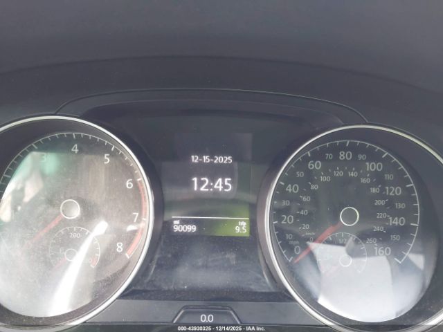 Volkswagen Golf Image 10