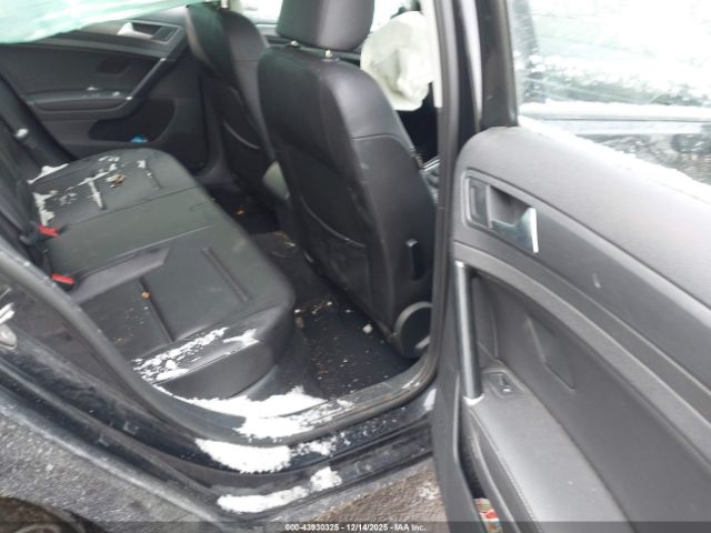 Volkswagen Golf Image 5