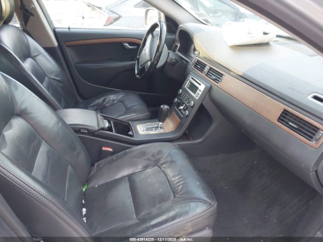 Volvo XC70 3.2 Image 6