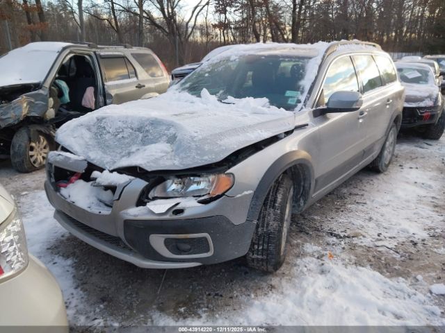 Volvo XC70 3.2 Image 3