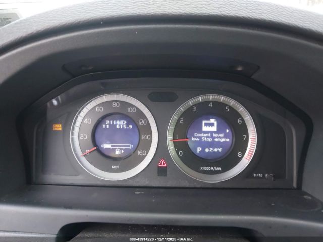 Volvo XC70 3.2 Image 2