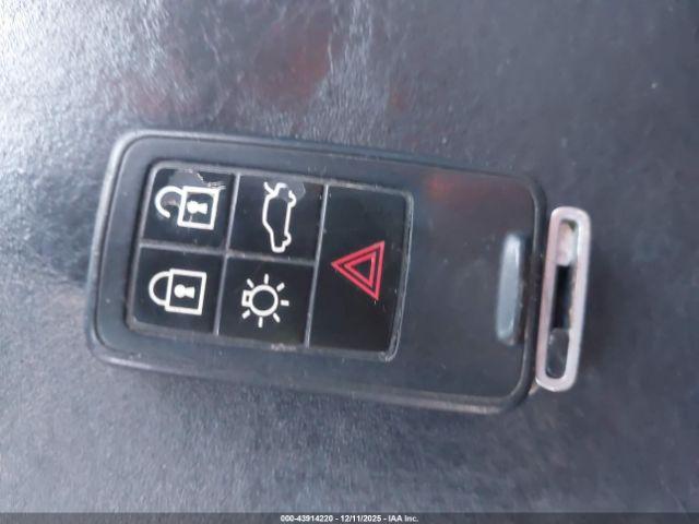 Volvo XC70 3.2 Image 13