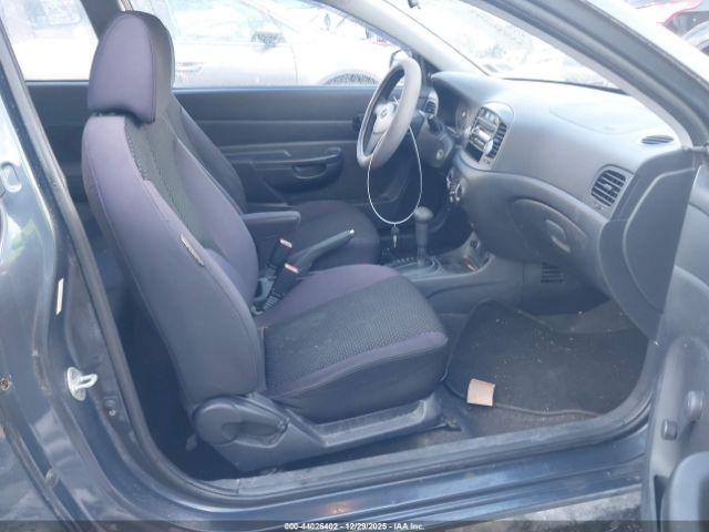 Hyundai ACCENT Gs Image 7