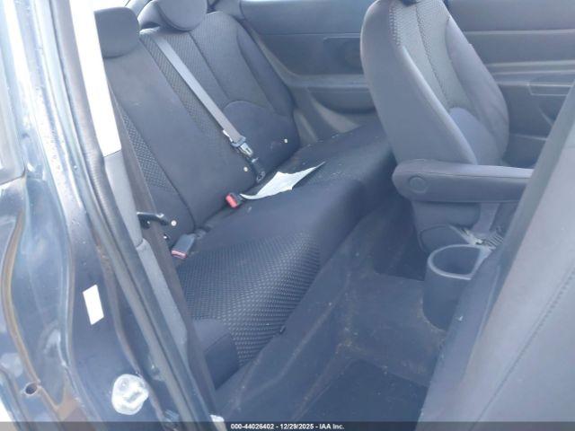 Hyundai ACCENT Gs Image 8