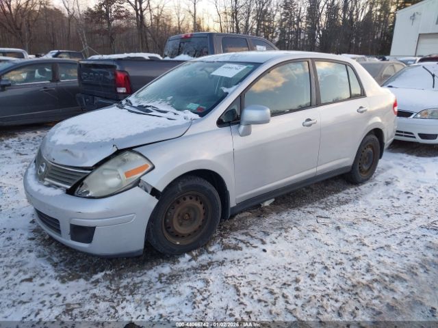 Nissan Versa 1.8s Image 5