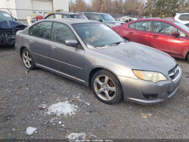 Subaru Legacy 2.5i Image 1
