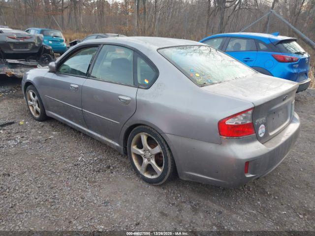 Subaru Legacy 2.5i Image 11