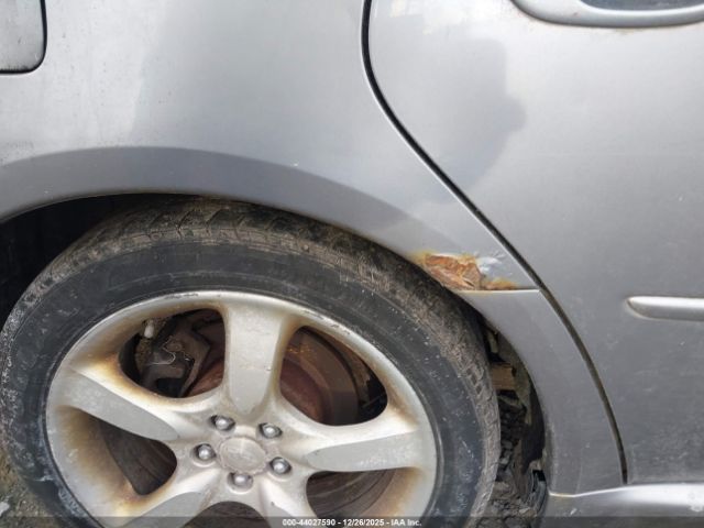 Subaru Legacy 2.5i Image 5