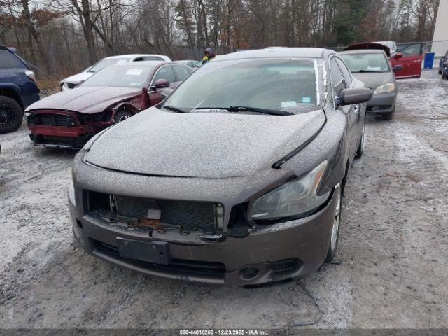 Nissan Maxima 3.5 S Image 8