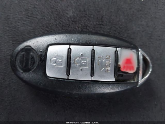 Nissan Maxima 3.5 S Image 10