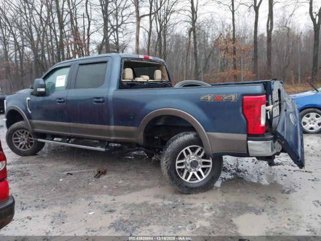 Ford F-250 Lariat Image 16