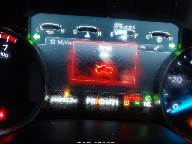 Ford F-250 Lariat Image 15