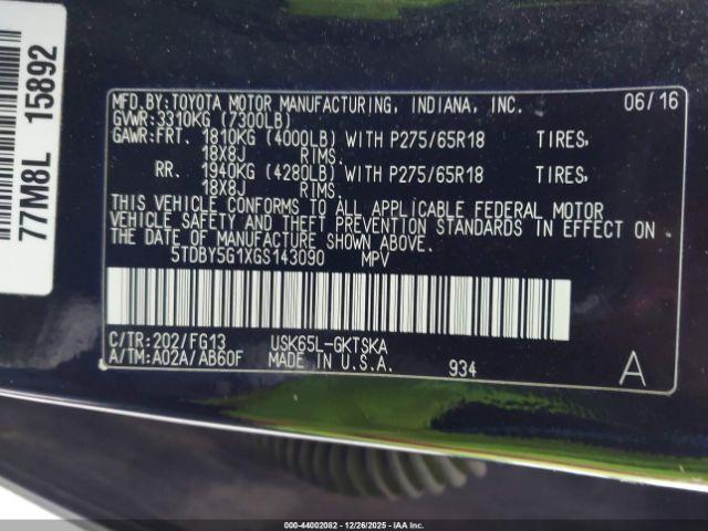 Toyota Sequoia Sr5 5.7l V8 Image 11