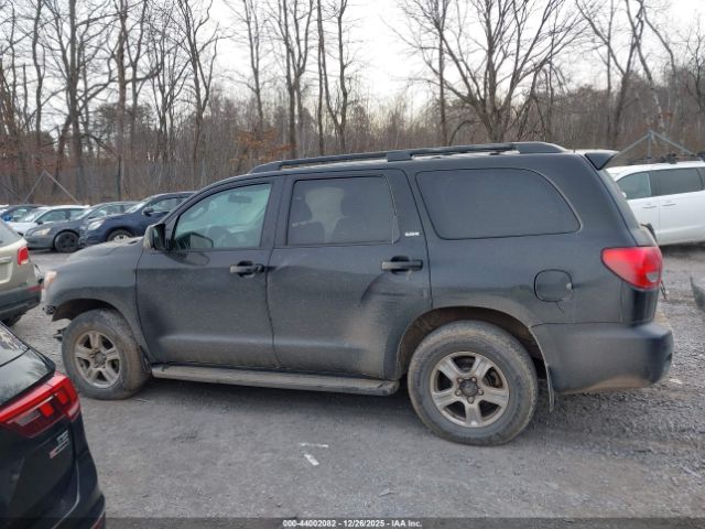 Toyota Sequoia Sr5 5.7l V8 Image 12