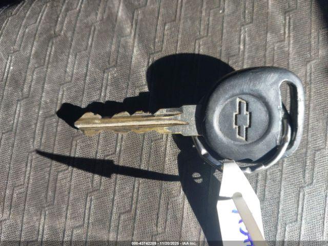 Chevrolet Silverado 1500 Work Truck Image 11