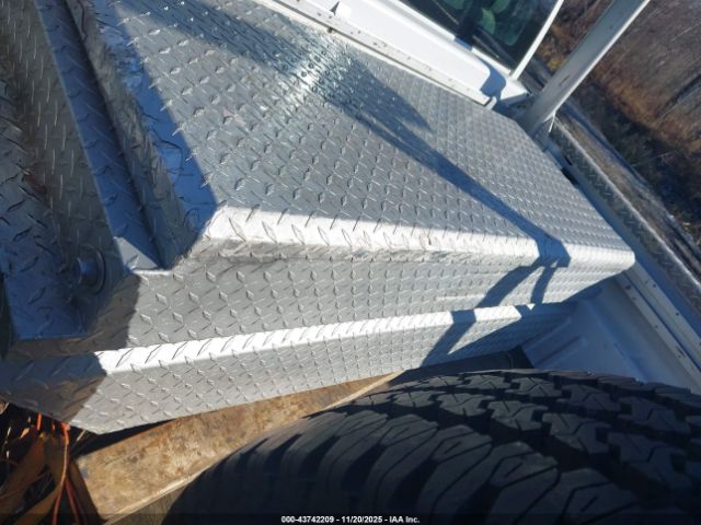 Chevrolet Silverado 1500 Work Truck Image 6