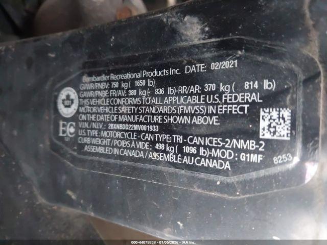 Can-Am Spyder Roadster Image 12