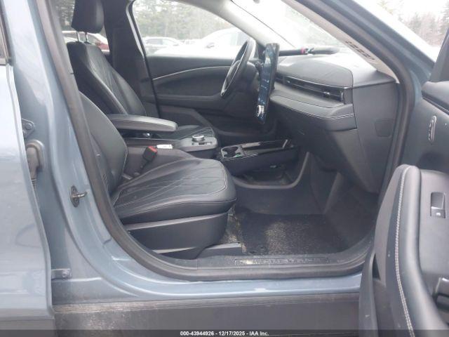 Ford Mustang Select Image 9