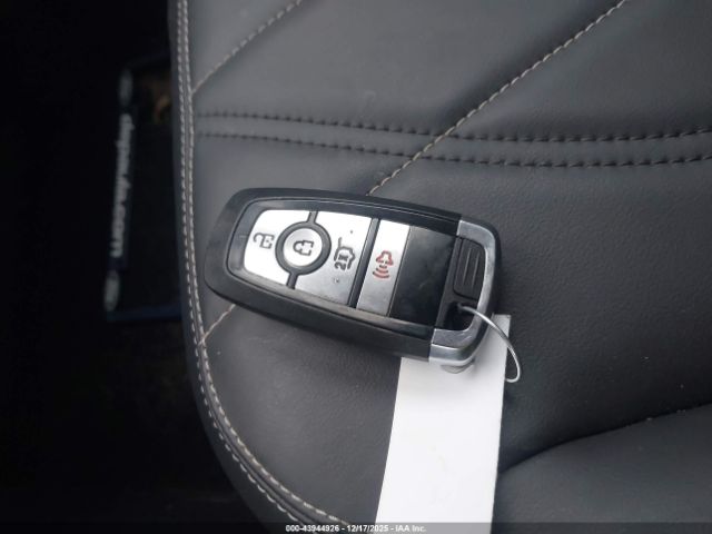 Ford Mustang Select Image 4