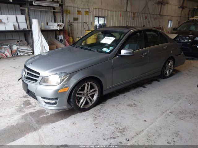 Mercedes-Benz C-Class Sport 4matic Image 10