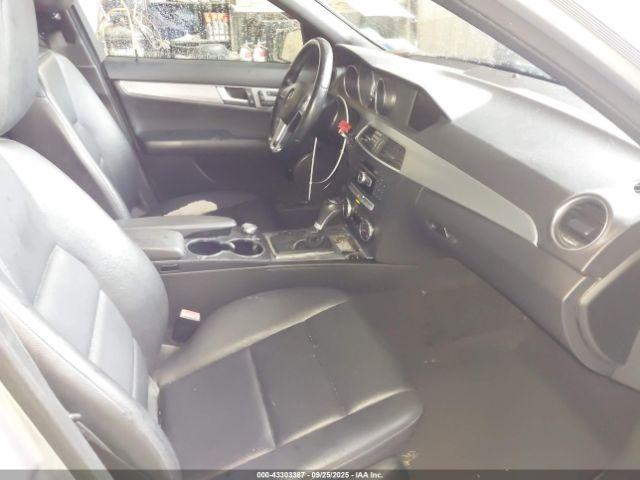 Mercedes-Benz C-Class Sport 4matic Image 6