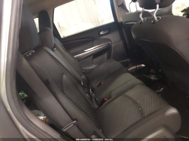 Dodge Journey Crew Image 3
