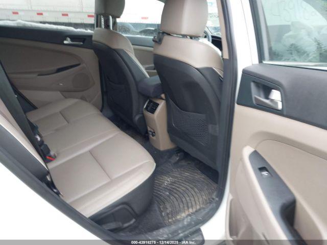 Hyundai TUCSON Limited Image 3