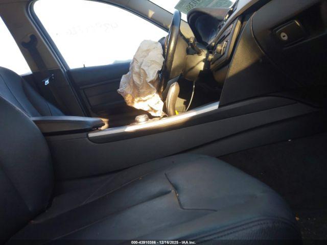 BMW 3 Series Xdrive Image 9