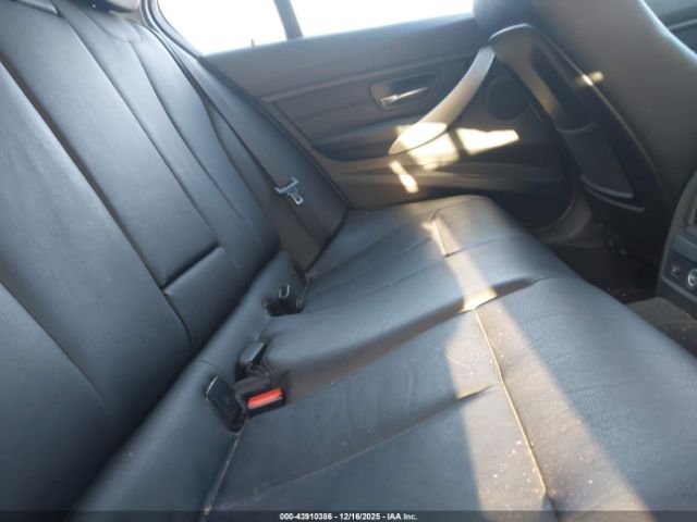 BMW 3 Series Xdrive Image 10