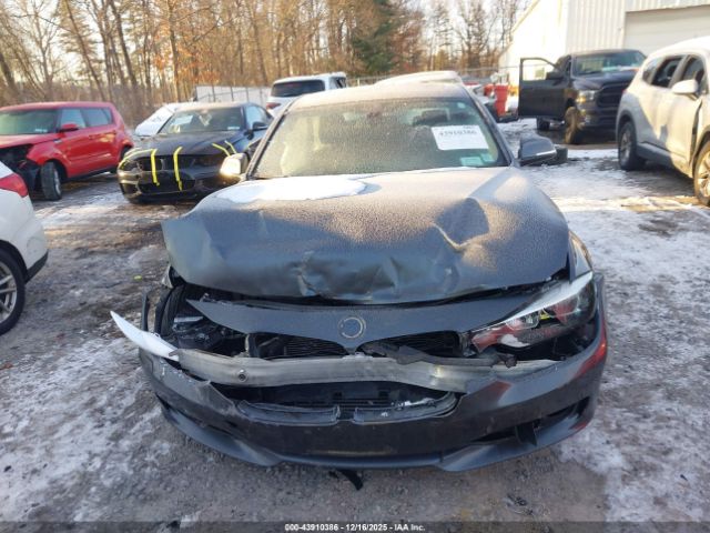 BMW 3 Series Xdrive Image 14