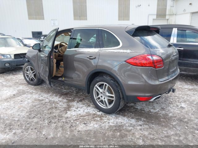 Porsche Cayenne Diesel Image 10