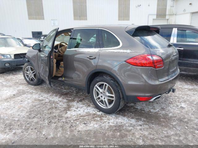 Porsche Cayenne Diesel Image 10