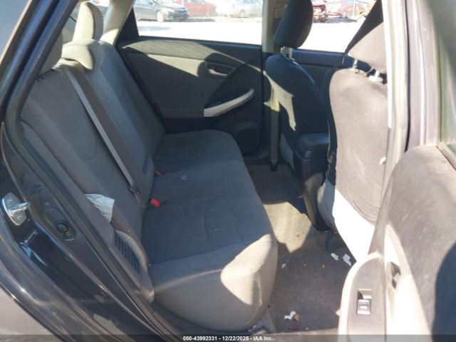 Toyota Prius Two Image 15