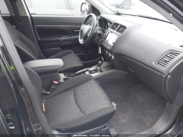 Mitsubishi Outlander Image 3