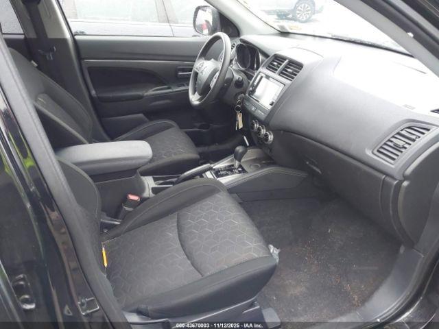 Mitsubishi Outlander Image 3