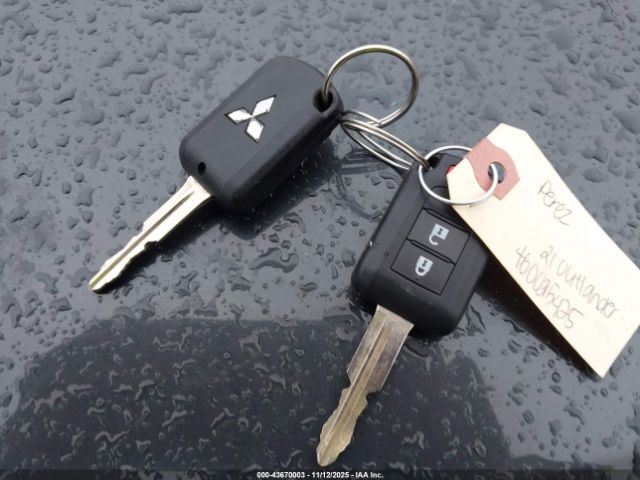 Mitsubishi Outlander Image 10