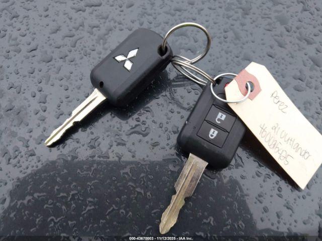 Mitsubishi Outlander Image 10