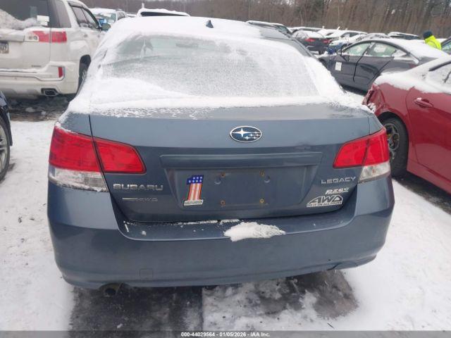 Subaru Legacy 2.5i Premium Image 12