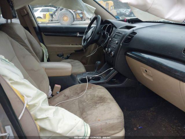 Kia Sorento Lx Image 11