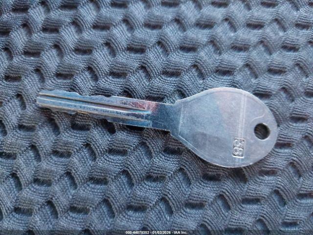 Nissan Frontier Se Image 9