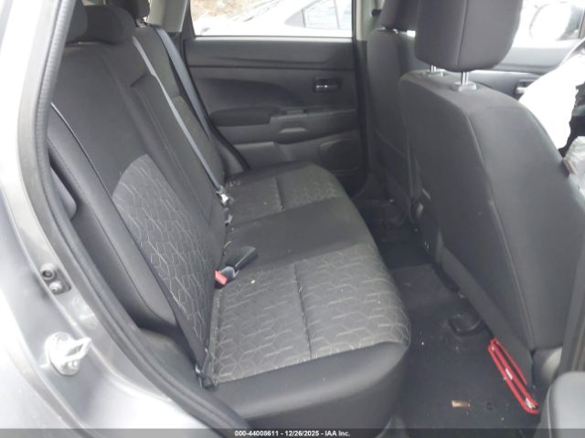 Mitsubishi Outlander Image 6