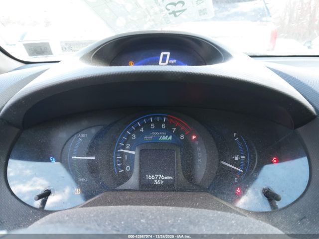 Honda Insight Image 10