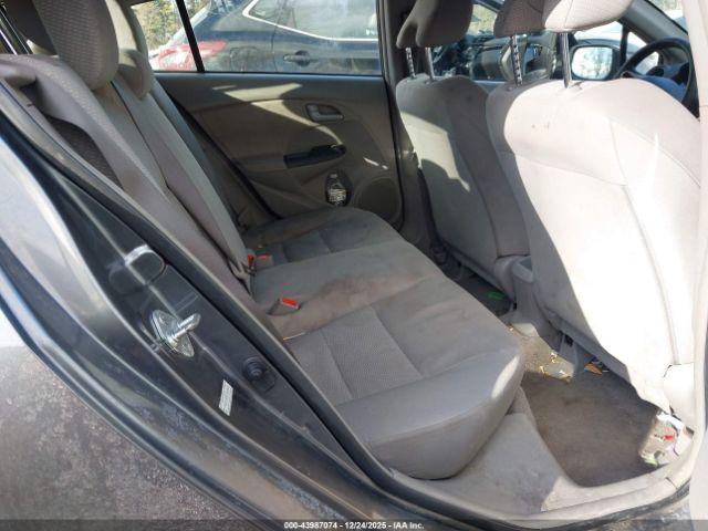 Honda Insight Image 3